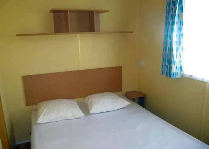 4 Etoiles - Piscine - Ccab0ea Campsite *